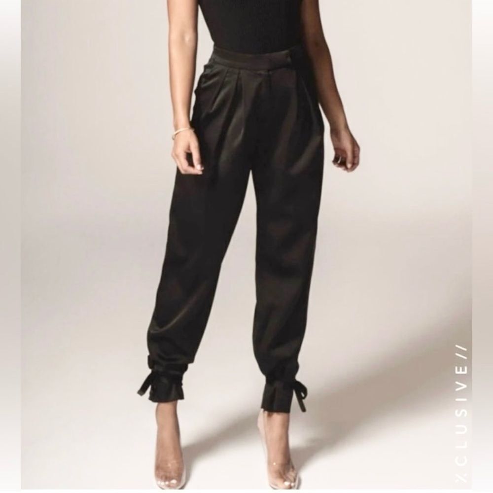 NEW JLUXLABLE Camille Black Pleated Self  Cuff Tie High Waisted Trousers Pants L